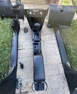 2001 2002 Toyota Corolla S BLACK INTERIOR TRIM PARTS