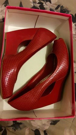BCBG WEDGES
