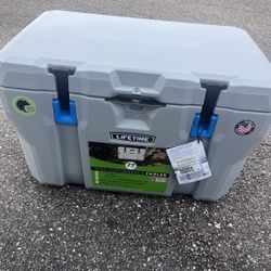 Lifetime Large 77qt Cooler In Gray