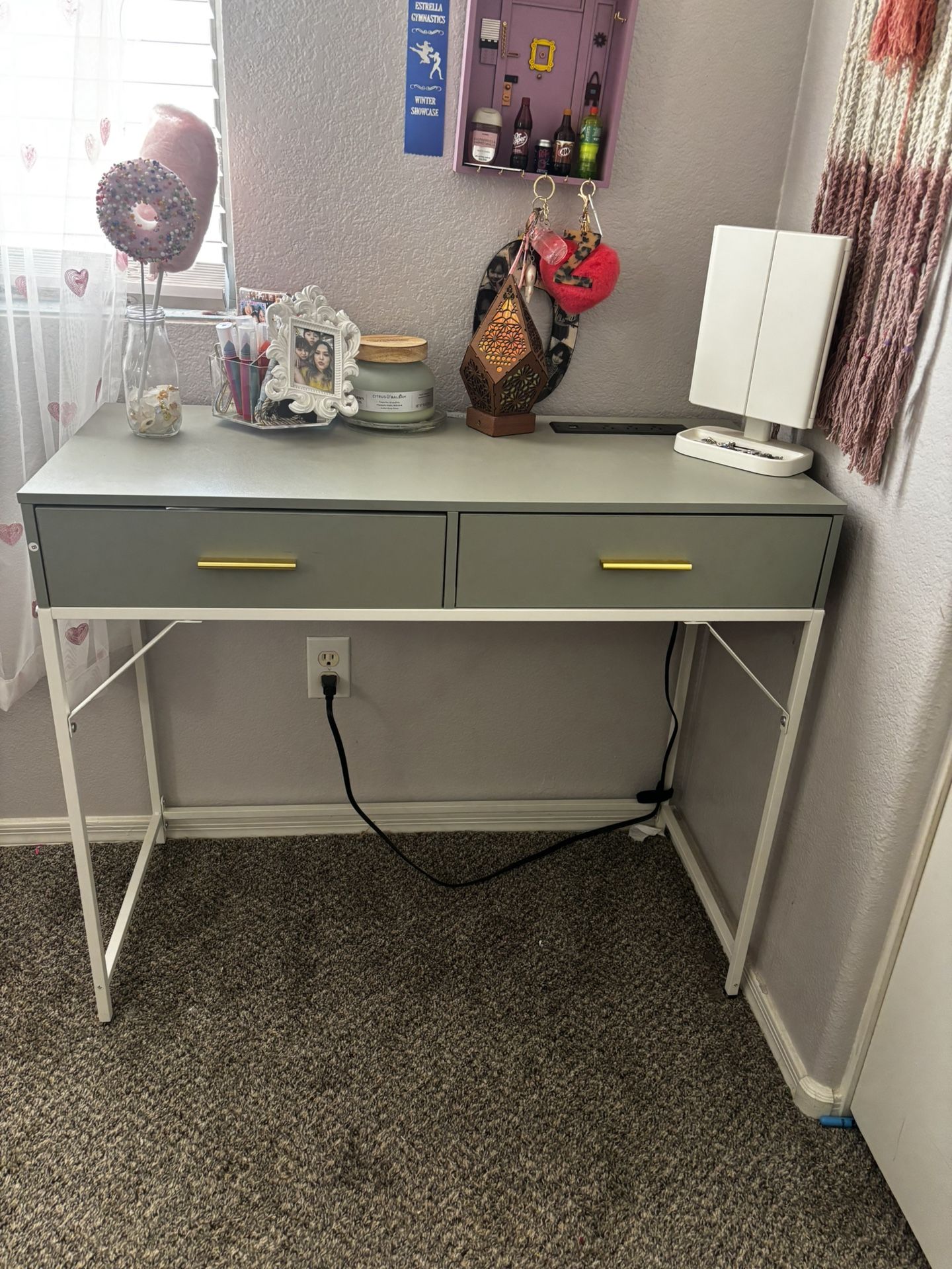 Make Up Vanity Desk