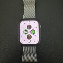 Like New Apple Watch Series 45 MM