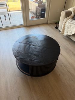 Modern Round Coffee Table with Hidden Storage – 31.5”