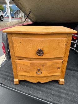 Wood 2-Drawer Nightstand