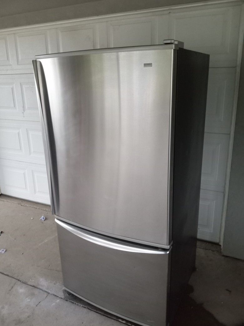 Kenmore Fridge