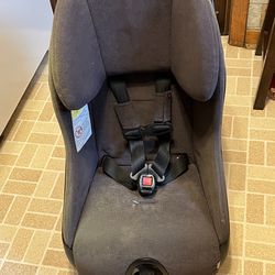 CHILD CAR SEAT