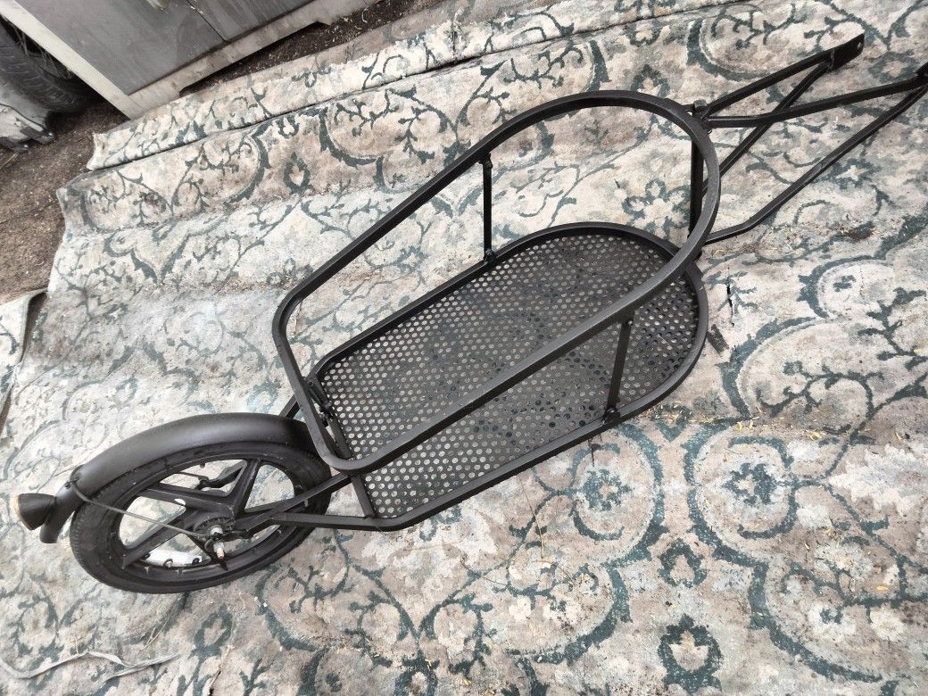 B O.B. Trailer.. Excellent Condition!