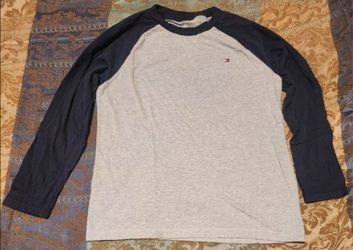 Boy's Tommy Hilfiger Grey & Blue Long Sleeve T-shirt Size S 8-10