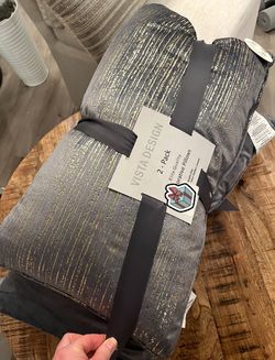 Decorative Pillows (2 Pillows) - Brand New