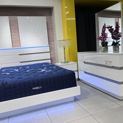 4pc Queen Bedroom Set 🤍 White Color 