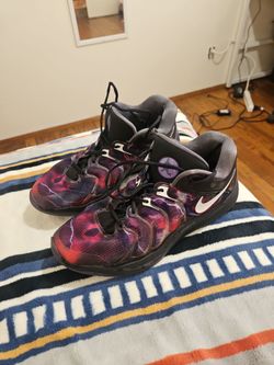 basketball shoe