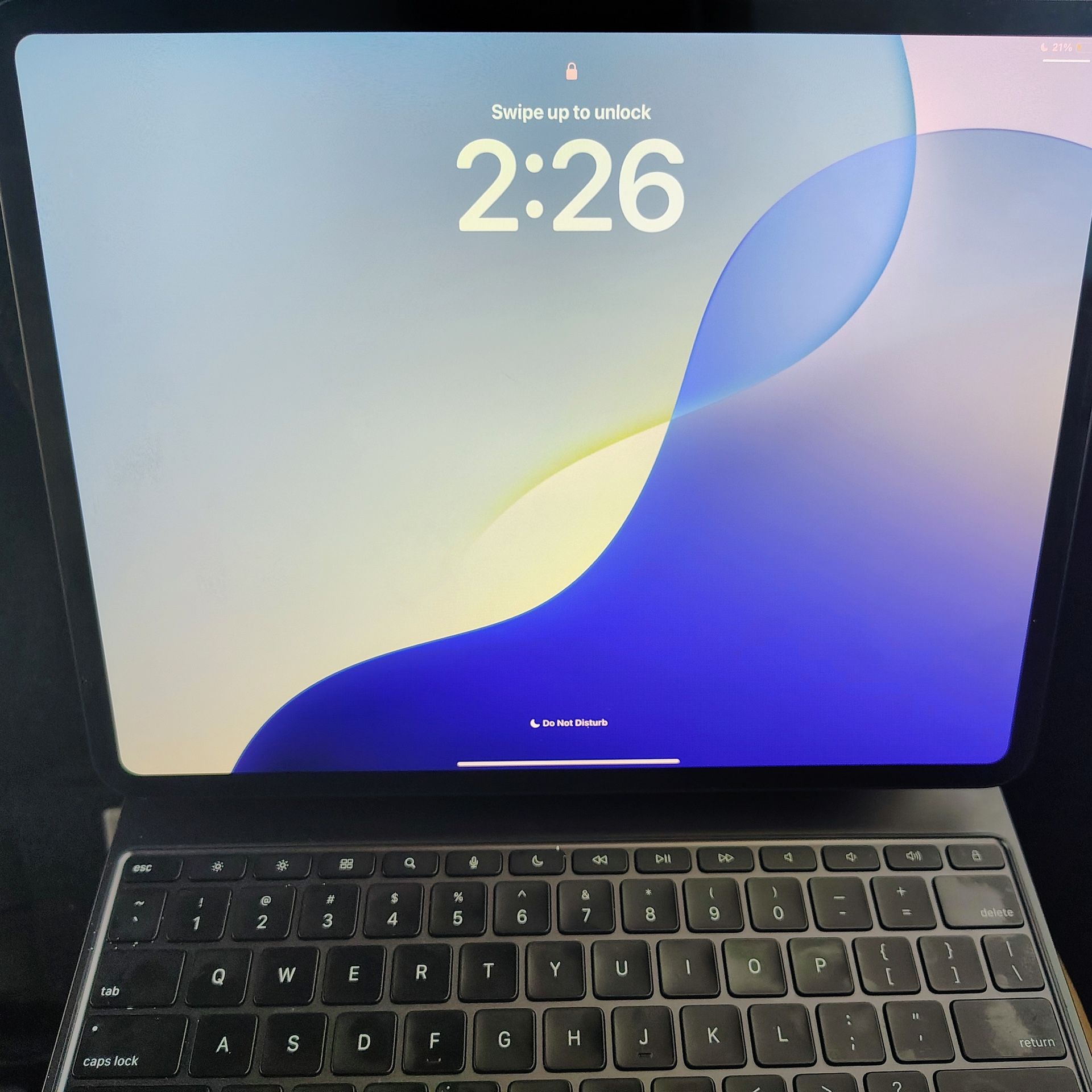 iPad Pro - 13in - M4 Processor WITH Apple Magic Keyboard And Trackpad - PERFECT Condition