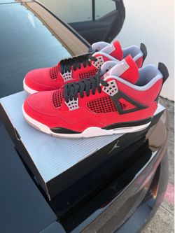 Jordan 4 size 10.5