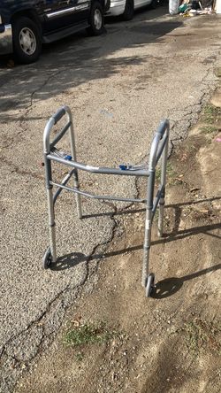 Folding walker