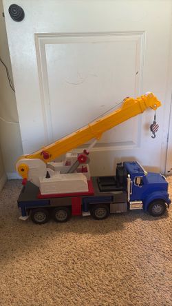 DRIVEN by Battat Jumbo Crane Truck - Large Toy Crane Truck with Movable Parts
