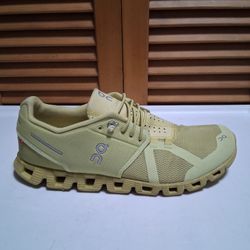 On Cloud Monochrome Endive Women's Waterproof Running Shoe * Size: 10