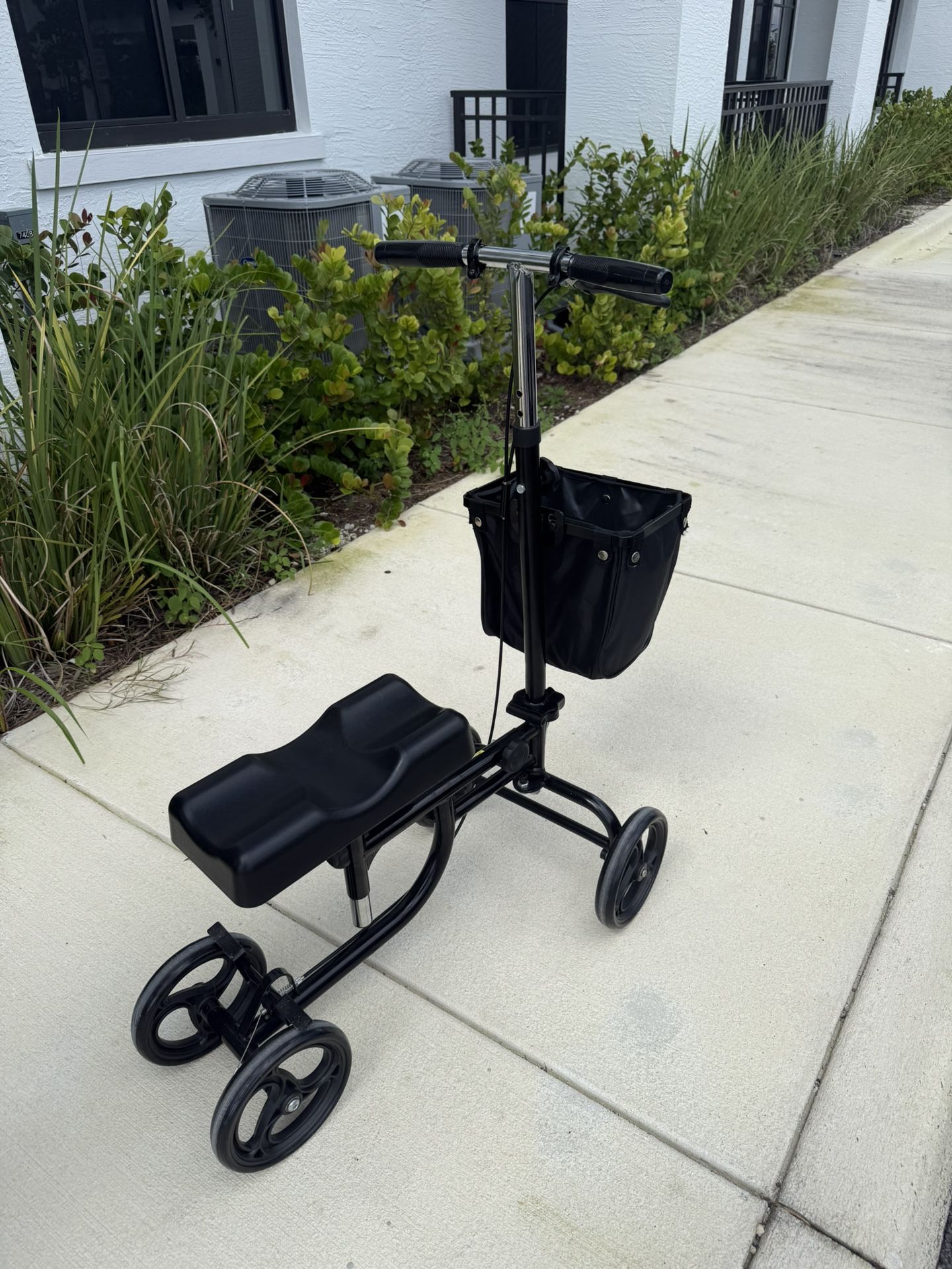 Knee Scooter
