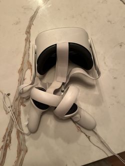 Quest 2 Brand New, Barley Used