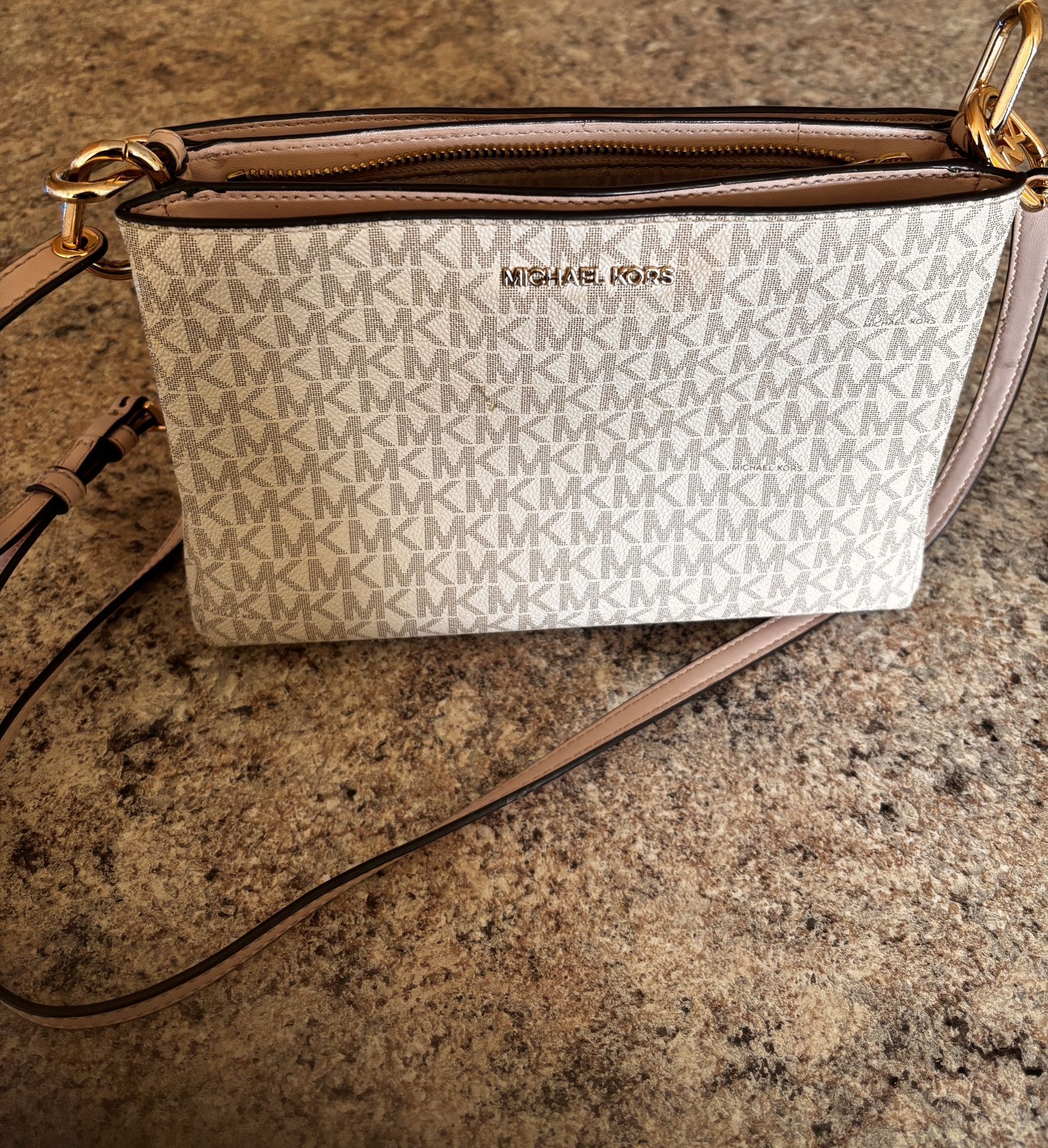 MK Bag Cross Body 