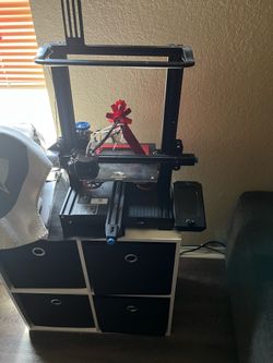 Creality Ender 3v2 3D -printer.  Extras….