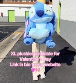 Jumbo Large Big Stitch Bear Plush Valentines Gift Roses Bouquet Flower