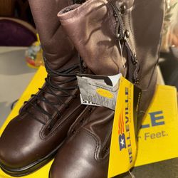 Steel toe work boots 