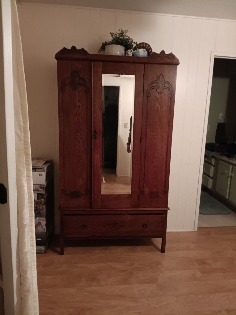 Armoire for Sale in La Mirada, CA OfferUp