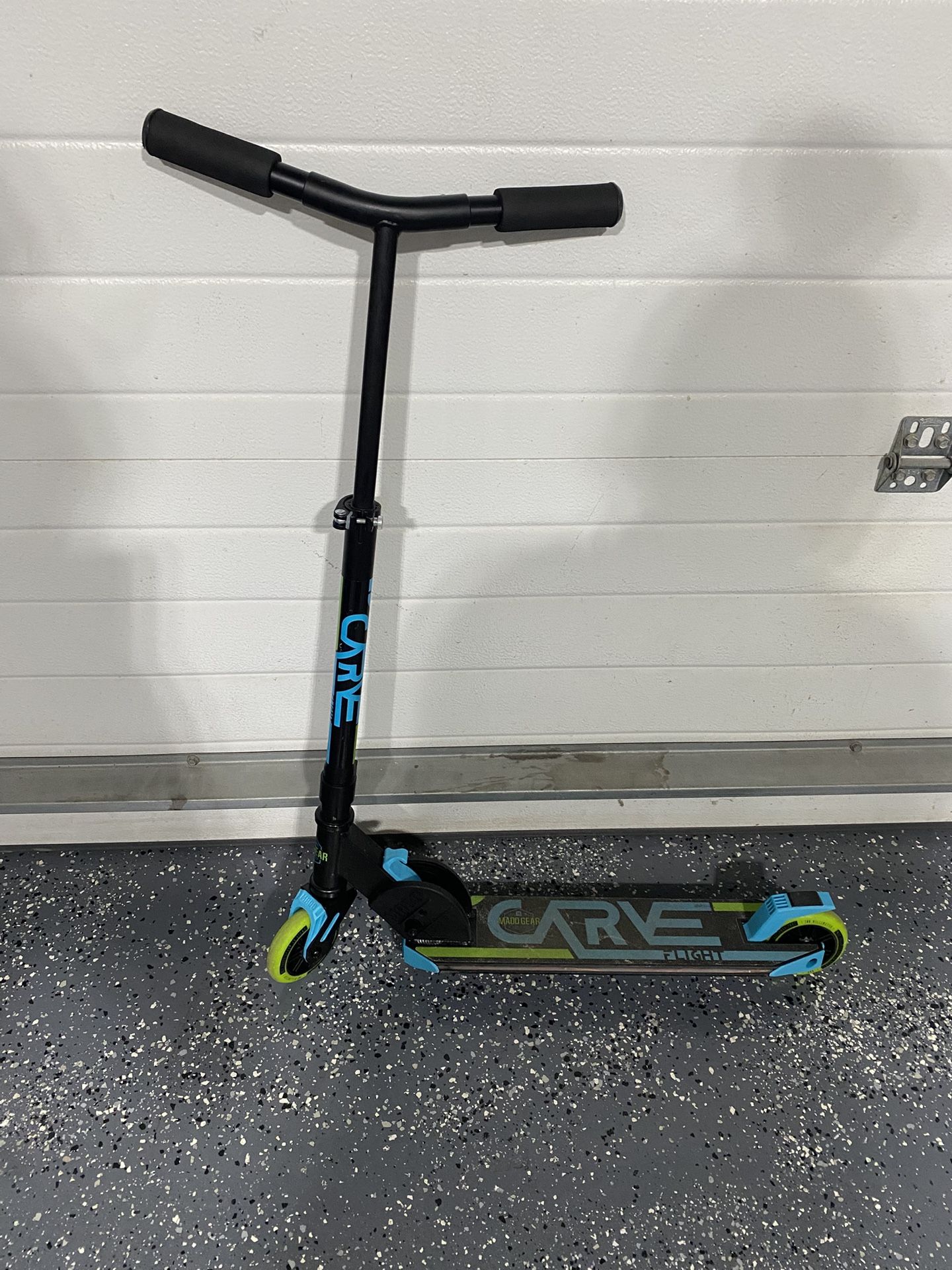 Carve Light Scooter