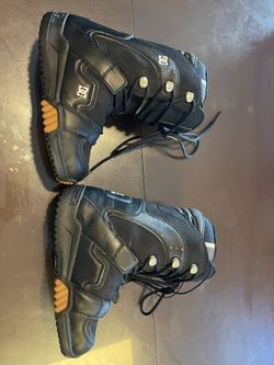 DC Snowboard Shoes US Size 7
