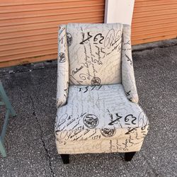 PICKET HOUSE FURNISHINGS EMERY ACCENT CHAIR 