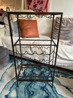 Metal wine rack