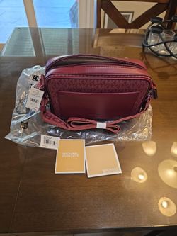 Michael Kors Coss Body Purse