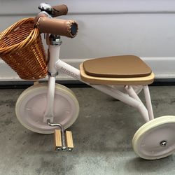 Banwood Trike With Basket And Bell- Pink 