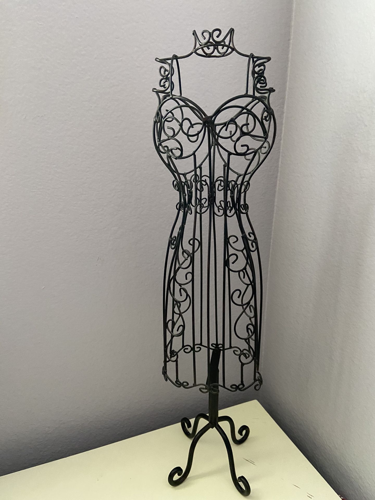 Mental girls room decor