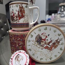 9oz MUG With Its Tiny Spoon. Microwave Safe