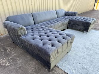 Oversized Velvet Tufted Sectional Couch