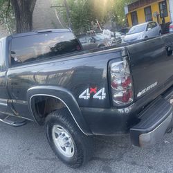 2005 Chevrolet Silverado 2500