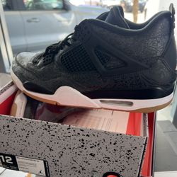 Air Jordan 4 Retro SE