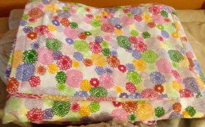 Spring Pattern Duvet Set & Curtain