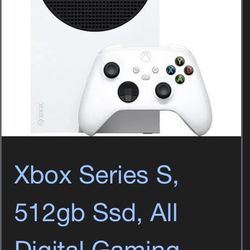 Basically New Xbox Series S & Portable Monitor 