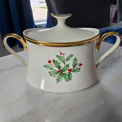 Lenox Holiday Sugar Bowl
