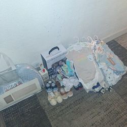 Baby clothes n blankets etc...