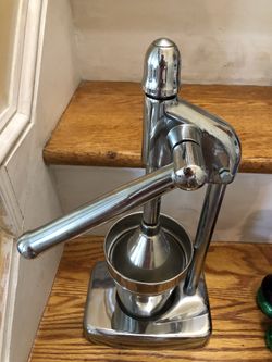 Stainless Steel Manual Citrus Juicer