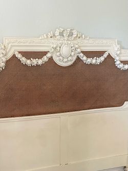 Queen French Chateau Bedframe