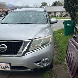 2014 Nissan Pathfinder 