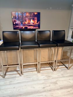 Set of 4 Black Leather Bar Stools