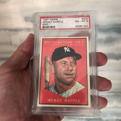 1961 Topps Mickey Mantle PSA 8