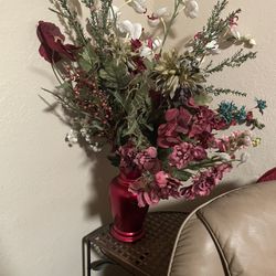 Lovely silk flowers large arrangement, with vase 
