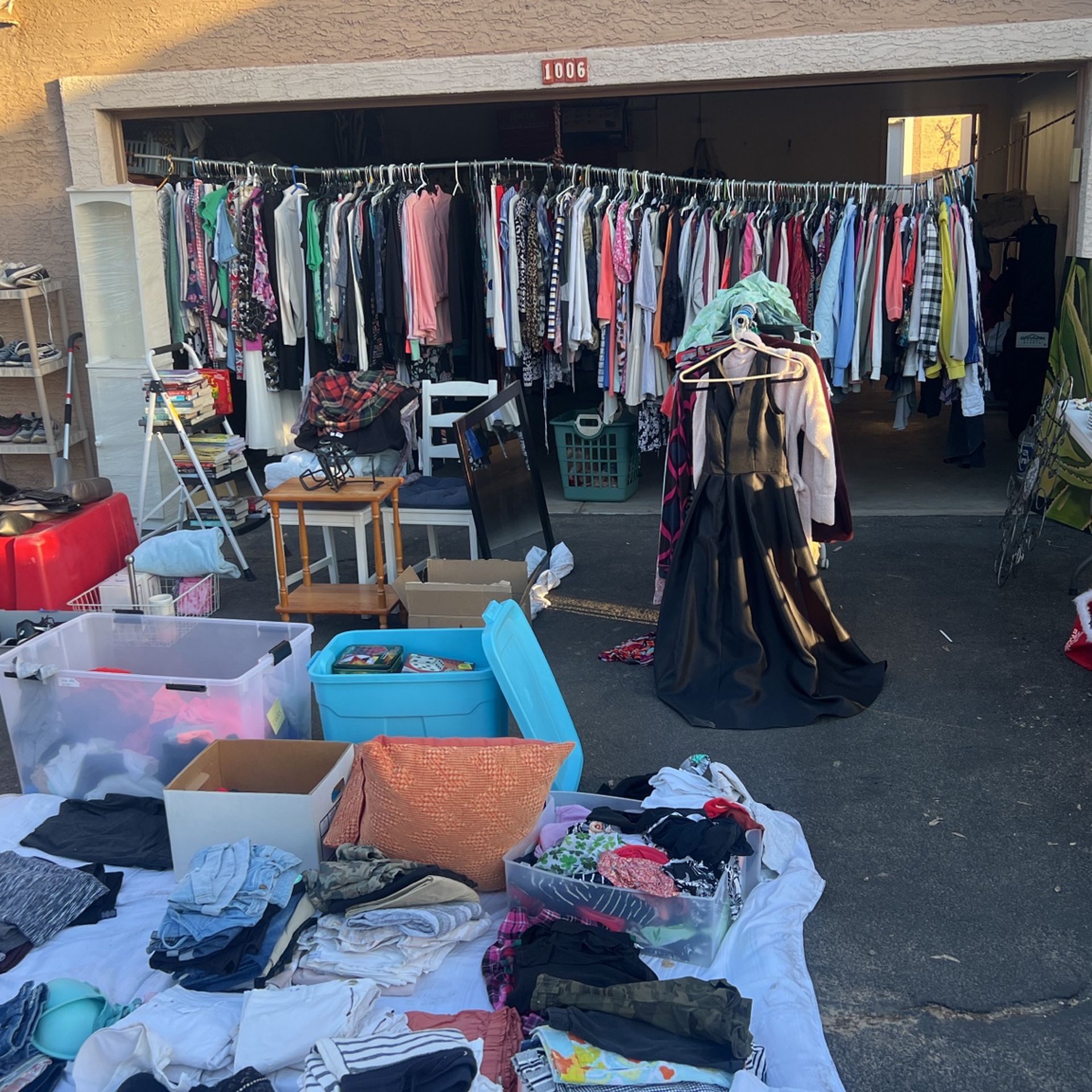 Brand name Clothes XL/L