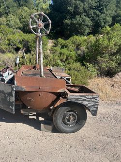 Tow behind bbq pit