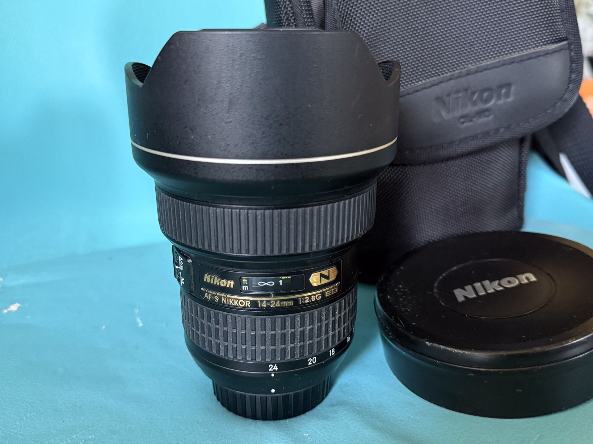 Nikon AFs 14-24mm F2.8G Nano ED Lens "excellent condition"US Version.